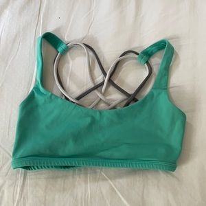 Lululemon sports bra